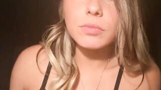 smk0kaahontiis420 Camgirl Porn Video [Chaturbate] - dildo, fullbush, socks, foot
