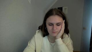 Keysi_mil Porn Video Record: 18, student, private, natural tits, sexy