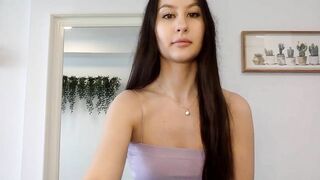 LunaBanana Porn Video Record: Long hair, strip, fit, Brunette, all natural