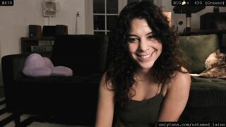 e_laine Porn Video Record: petite, curly hair, natural, intelligent, cute