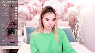 SofiBloom Porn Video Record: sport, sweety, slim, role play, honest