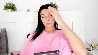 HeraWild Porn Video Record: cum, young, dildo, playful, funny