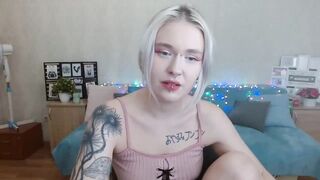 Killinna Porn Private Videos [MyFreeCams] - piercings, skinny, anime, conversation