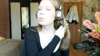 keiralaviola New Porn Video [Chaturbate] - new, natural, 18, blonde, teen