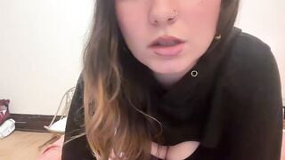 Watch sundayspreads Hot Porn Video [Chaturbate] - newbie, allnatural, amateur, milk, cfnm
