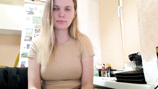 nidarobichau New Porn Video [Chaturbate] - new, shy, 18, skinny, bigboobs