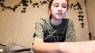 kylaflum Hot Porn Video [Chaturbate] - new, young, shy, 18, skinny