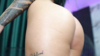 spicy_maple Hot Porn Video [Chaturbate] - bigass, latina, brunette, smoke, bigboobs