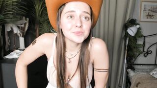 Watch laura_mutti Hot Porn Video [Chaturbate] - new, beauty, skinny, teen, cute