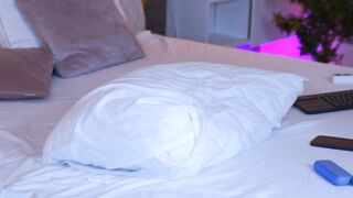 ellieredd New Porn Video [Chaturbate] - natural, orgasm, skinny, blonde, bigboobs