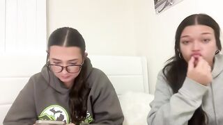 starqueenieee Camgirl Porn Video [Chaturbate] - natural, latina, brunette, teen, perkytits