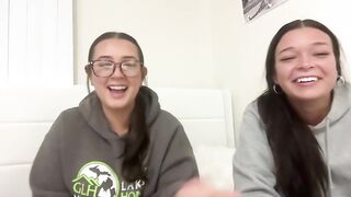 starqueenieee Camgirl Porn Video [Chaturbate] - natural, latina, brunette, teen, perkytits