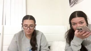 starqueenieee Camgirl Porn Video [Chaturbate] - natural, latina, brunette, teen, perkytits
