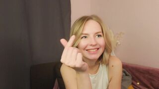 Watch gwenkevwitch Hot Porn Video [Chaturbate] - feet, new, shy, young, blonde