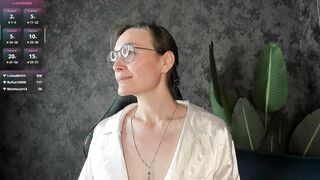 lillian_white1 New Porn Video [Chaturbate] - milf, mature, lovense, british, cum