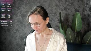 lillian_white1 New Porn Video [Chaturbate] - milf, mature, lovense, british, cum