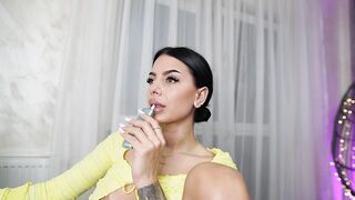 spicy_maple Camgirl Porn Video [Chaturbate] - bigass, latina, brunette, smoke, bigboobs