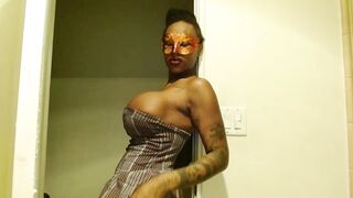 lizbronx17 New Porn Video [Chaturbate] - model, foot, oilshow, great