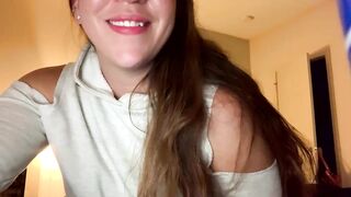 laineylifts New Porn Video [Chaturbate] - balloons, talk, spank, flex, skirt