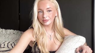 lolasinclairr Hot Porn Video [Chaturbate] - new, natural, 18, blonde, bigboobs