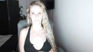 love_on_ New Porn Video [Chaturbate] - bigass, bigtits, c2c, milf