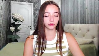 EmeraldLilyyy Porn Private Videos [MyFreeCams] - young, conversation, new model, glasses, friendly