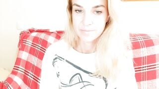 Pulyaua Porn Private Videos [MyFreeCams] - friendly, beautiful, brunette, dancing, long hair