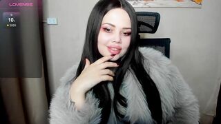 bilie_bilie_ New Porn Video [Chaturbate] - thighs, tattoo, lovense, squirt, curvy