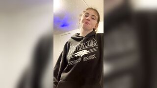 laylay803300 Camgirl Porn Video [Chaturbate] - max, bigdildo, handjob, eyeglasses