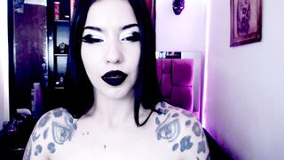 Watch emearld_black Hot Porn Video [Chaturbate] - deepthroat, mistress, muscle, ahegao, goth
