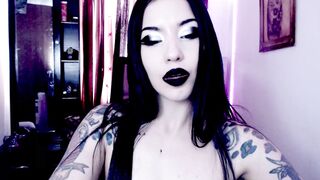 Watch emearld_black Hot Porn Video [Chaturbate] - deepthroat, mistress, muscle, ahegao, goth