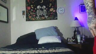 lil_bit_midnightmuse Camgirl Porn Video [Chaturbate] - bigtits, spanks, doublepenetration, nylon