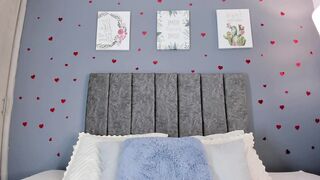 iam_alannajones New Porn Video [Chaturbate] - latina, milf, milk, curvy, bigboobs