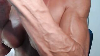 Watch lusexyhot Leaked Porn Video [Chaturbate] - fit, feet, latina, muscle, bigboobs