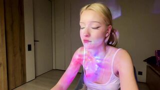 Watch hyunwilhelmi Hot Porn Video [Chaturbate] - new, smalltits, shy, 18, skinny