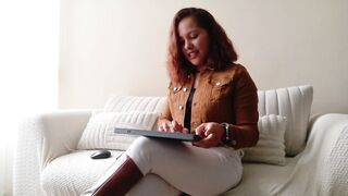 Watch cheek_chic12 New Porn Video [Chaturbate] - pants, boots, nonude, cfnm, smile