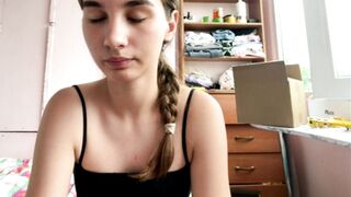 luegerl Camgirl Porn Video [Chaturbate] - new, feet, shy, 18, cute