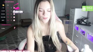 Sarahsweets18 Porn HD Videos [MyFreeCams] - gorgeous, squirter, slim, sweet, natural