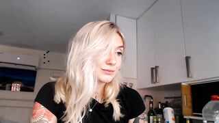 Tattoo_bbgirl Porn HD Videos [MyFreeCams] - short, blondehair, 420, hippie, butt