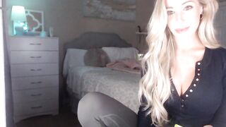 Queen_bambii Porn New Videos [MyFreeCams] - Model, Girlnextdoor, Squirt, bigboobs, Natural