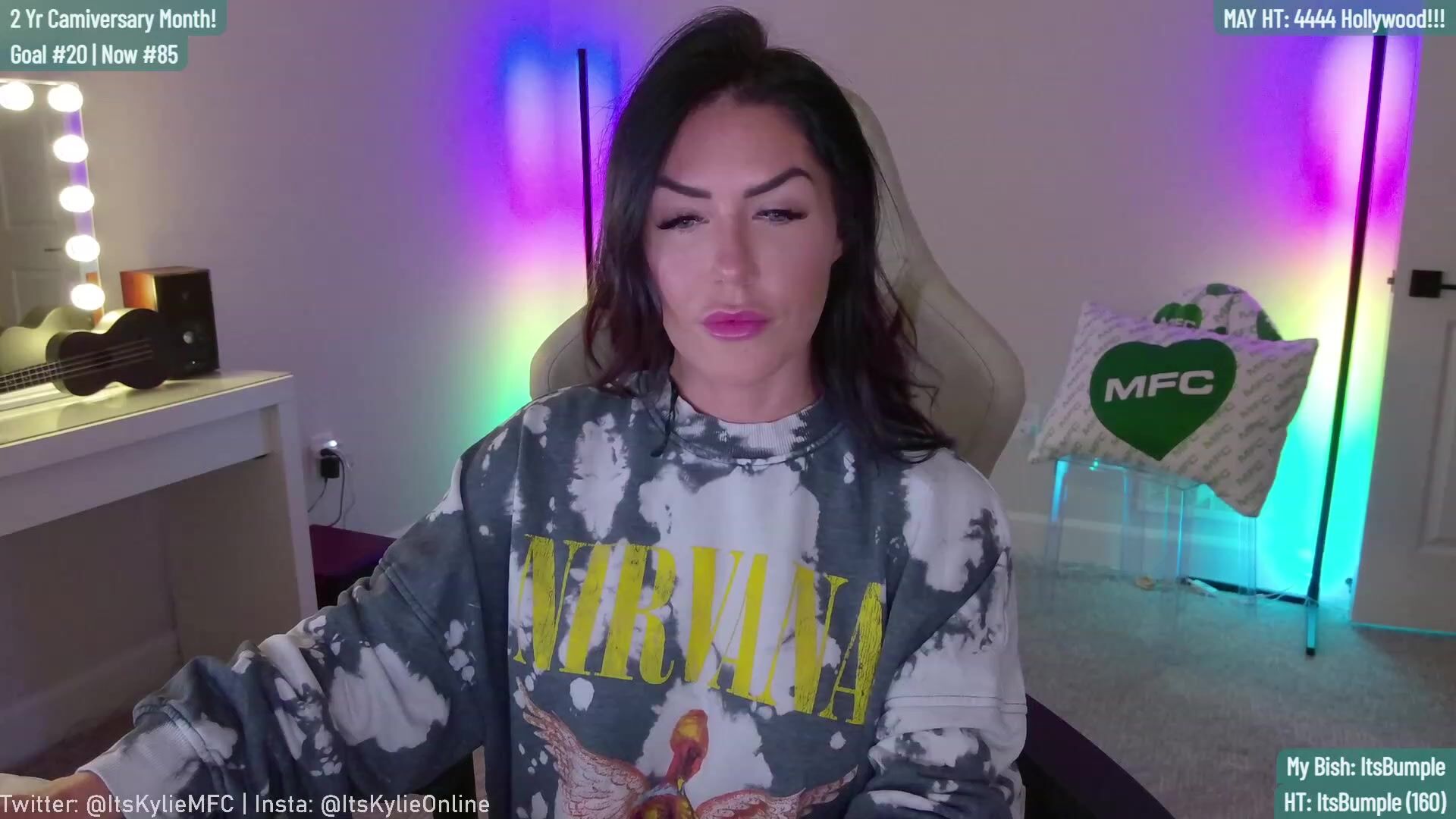 ItsKylie Porn Video Record long hair, edgy, alternative, cute, brunette