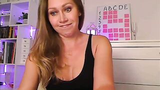 Amiri Porn Video Record: spank, small, blowjob, home, redhead