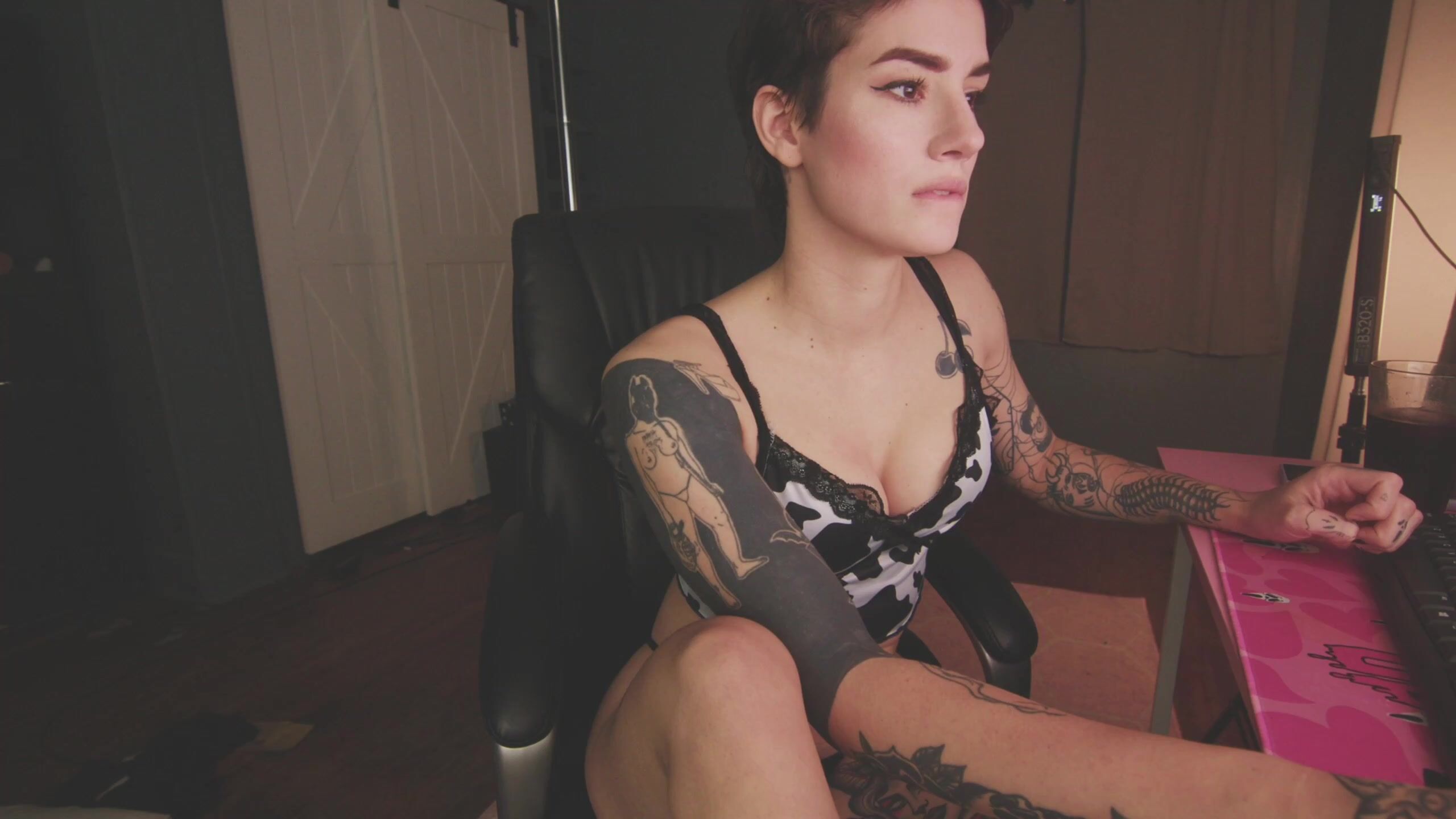 Aynmarie Porn Hot Videos [Chaturbate] - lady, kiss, thick, showoil