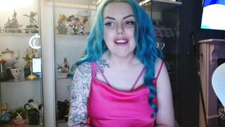 BBlue_bird Porn Video Record: Conversationalist, Tattooed, Big boobs, Natural tits, Cute