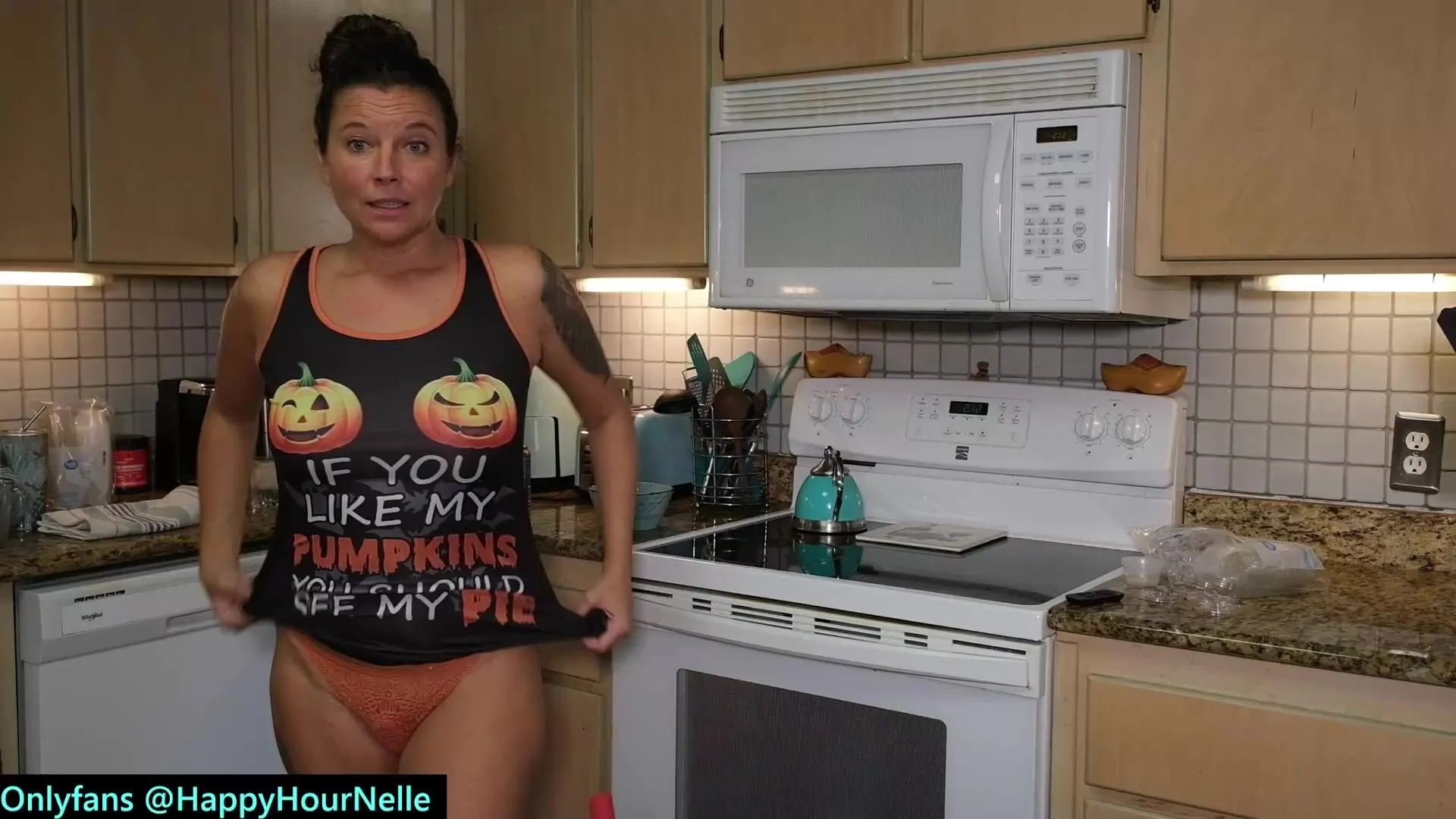 Nellebeachgirl Porn HD... 