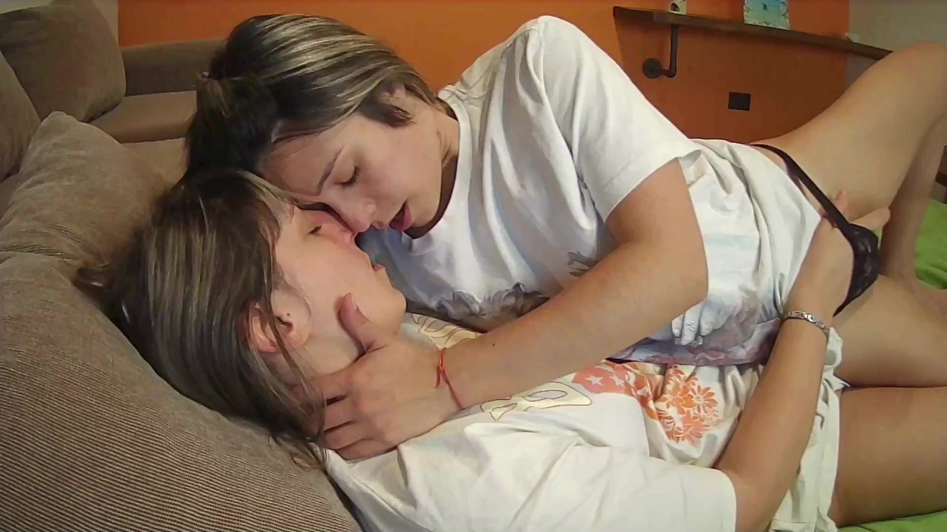 Maddy_paris69 Porn Private Videos [Chaturbate] - lesbian, bigass, latina,  lovense, squirt