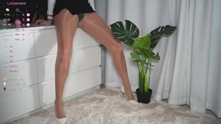 vivian_cb Porn New Videos [Chaturbate] - hairy, feet, natural, pantyhose, stockings