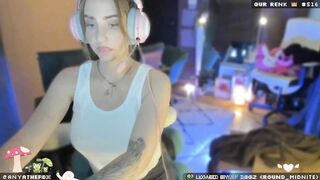 AreolaGrande_ Porn Video Record: funny, mommy milkers, bush, gamer, friendly