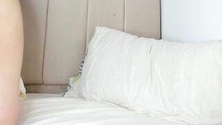 Watch naivebby01 HD Porn Video [Chaturbate] - bigass, latina, curvy, bigboobs