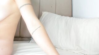 Watch naivebby01 HD Porn Video [Chaturbate] - bigass, latina, curvy, bigboobs